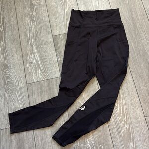 P'tula Black Activewear Leggings